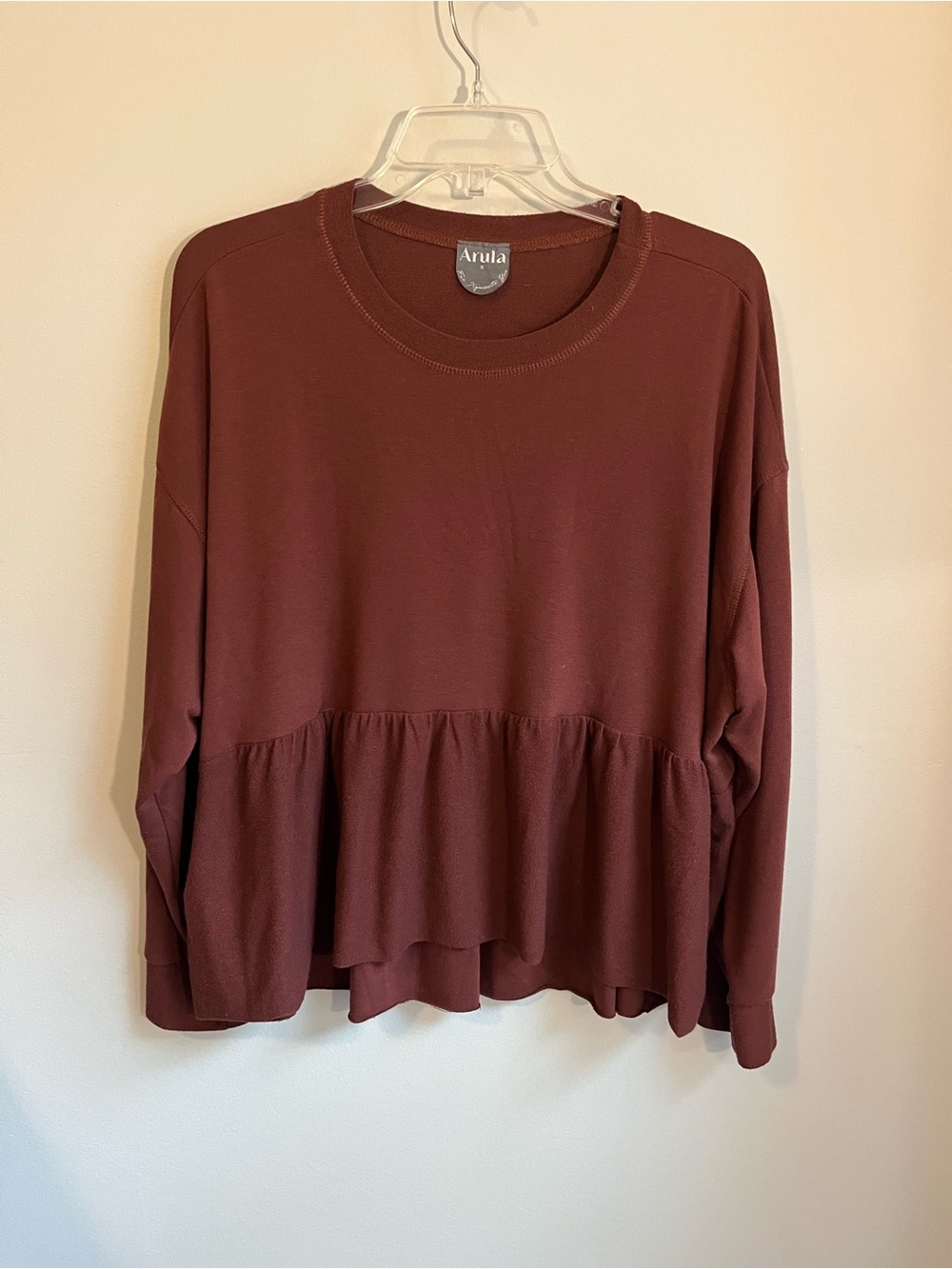 ARULA Ruffle-Hem Long Sleeve Top in Chocolate Brown